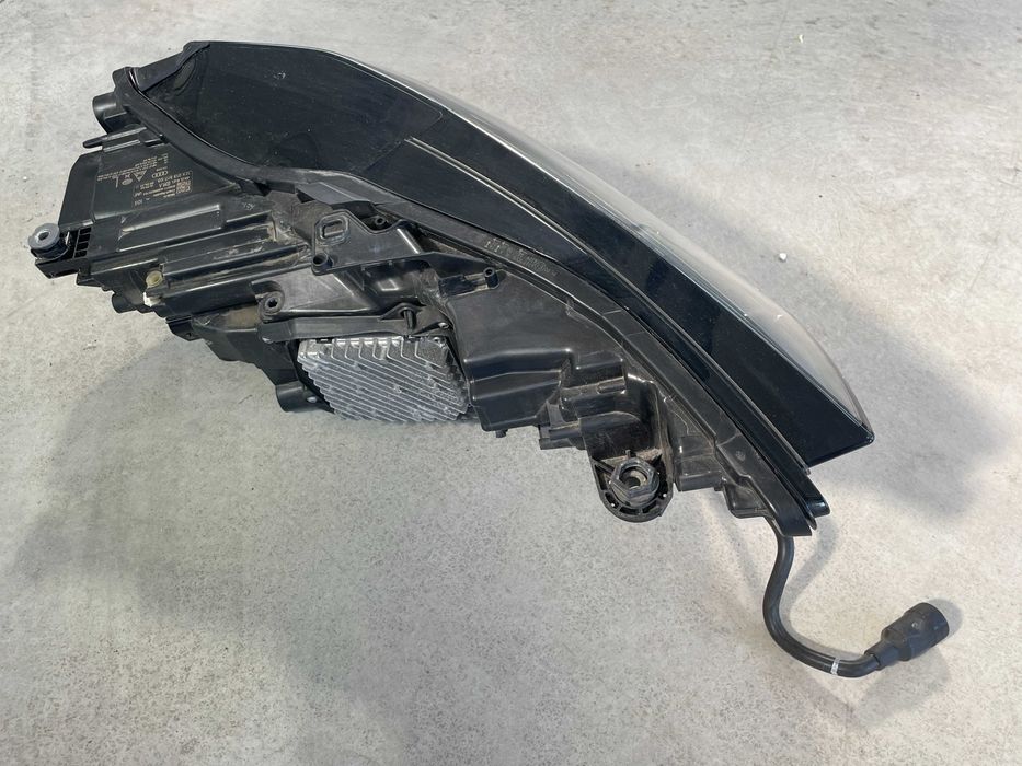 Far stanga Matrix Audi A6 C8 cod 4K0941039A