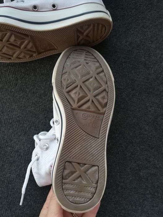 Teniși converse albi