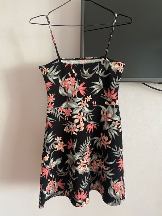 Rochie H&M cu imprimeu florar