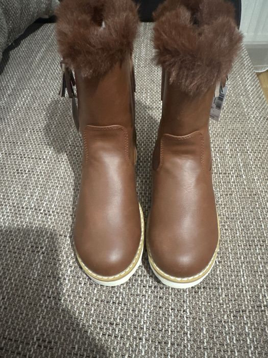 Ghete next marimea 35,5