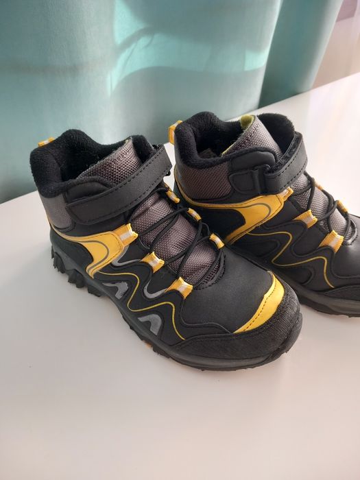 Боти /ботуши,  високи маратонки, спортни обувки , номер 30