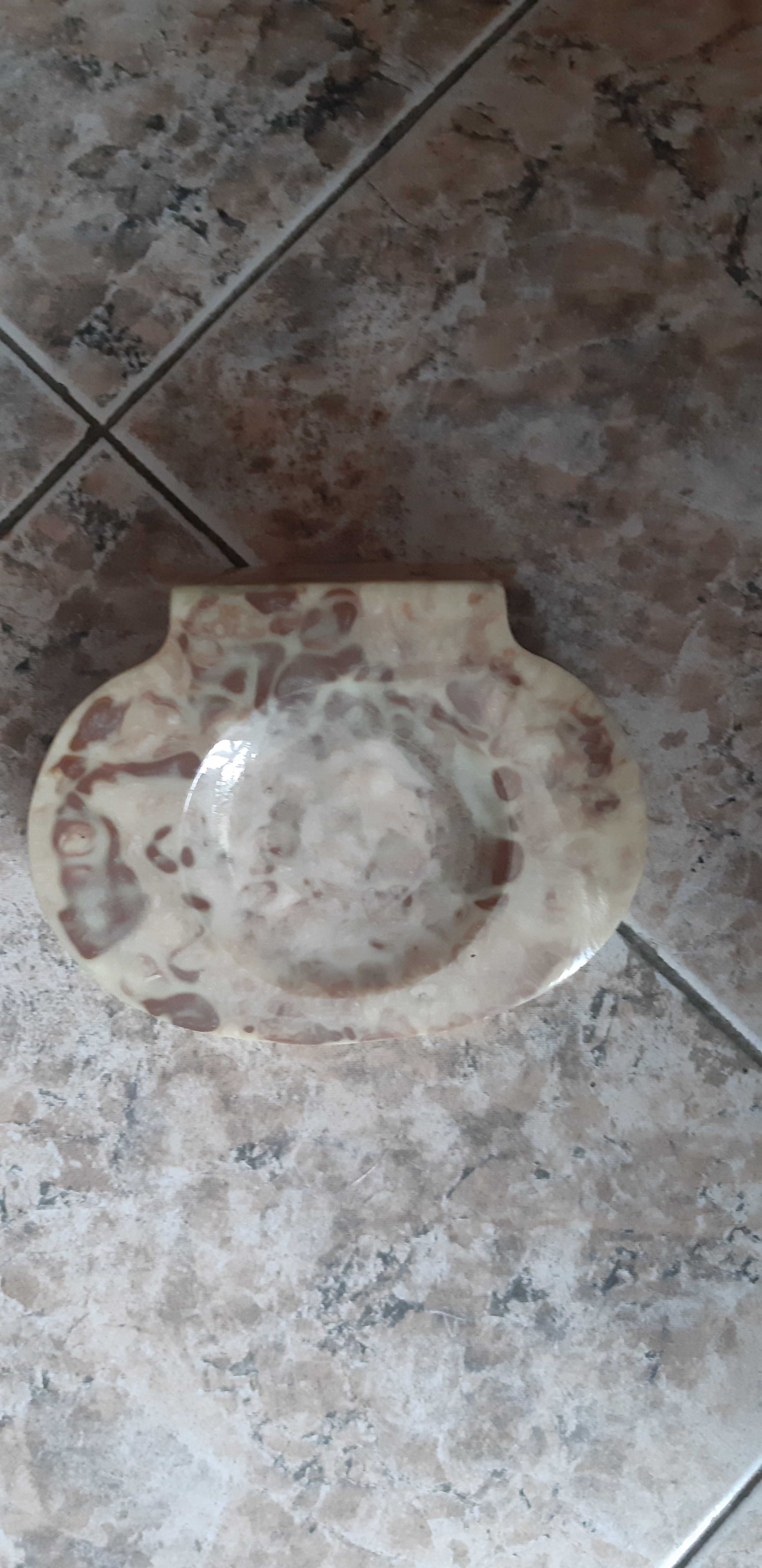 Продавам аксесоари за баня