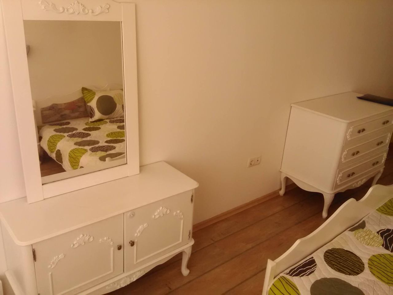Дава се под наем Двустаен апартамент в София, Банишора - 64 кв.м за 600 € - Снимка #2