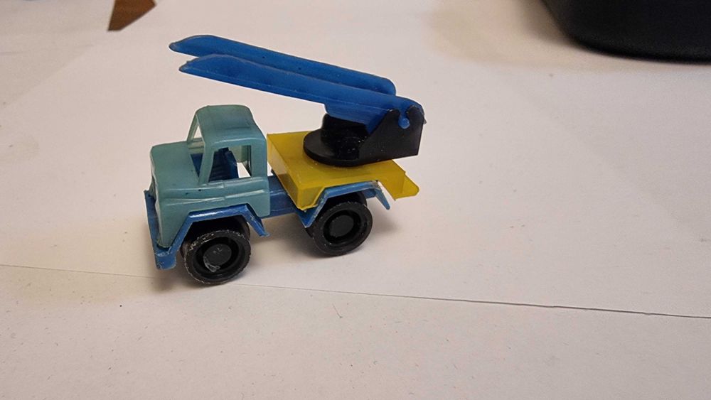 Masinute plastic vintage