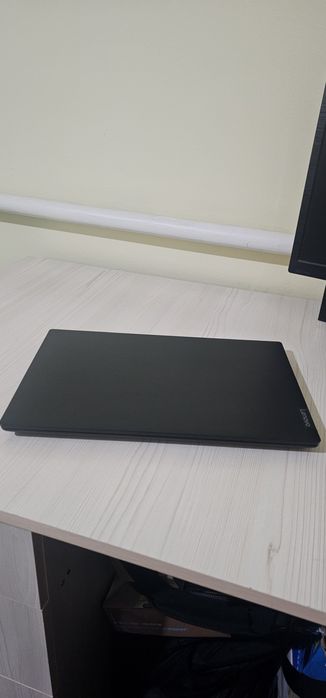 Продам ноутбук Lenovo
