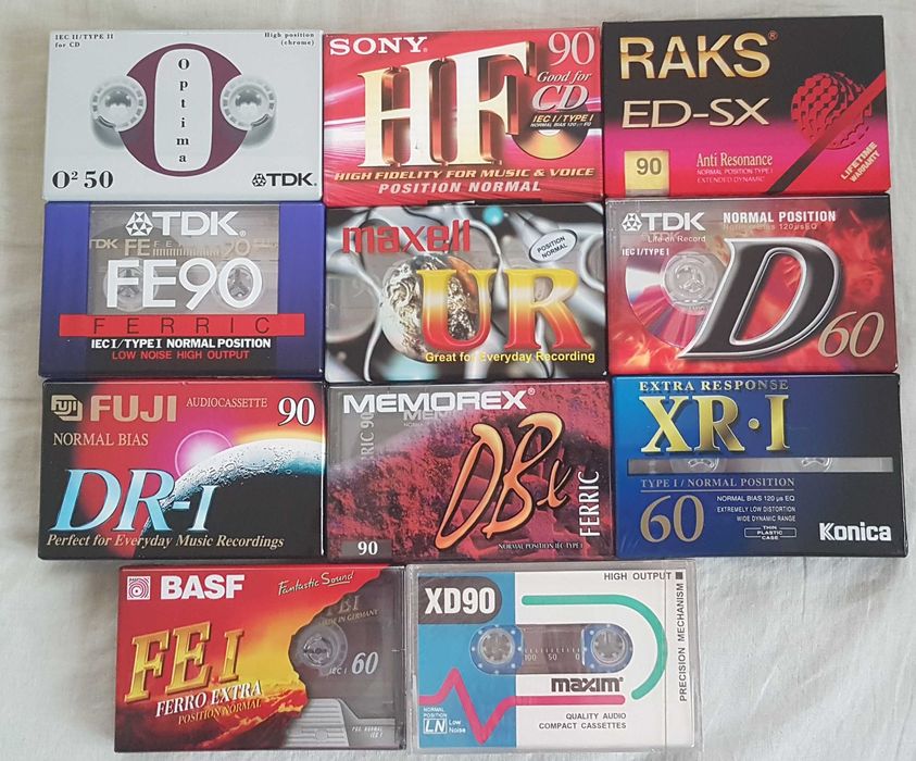 Промоция на колекция от аудиокасети TDK, Sony, Maxell, Fuji и др.