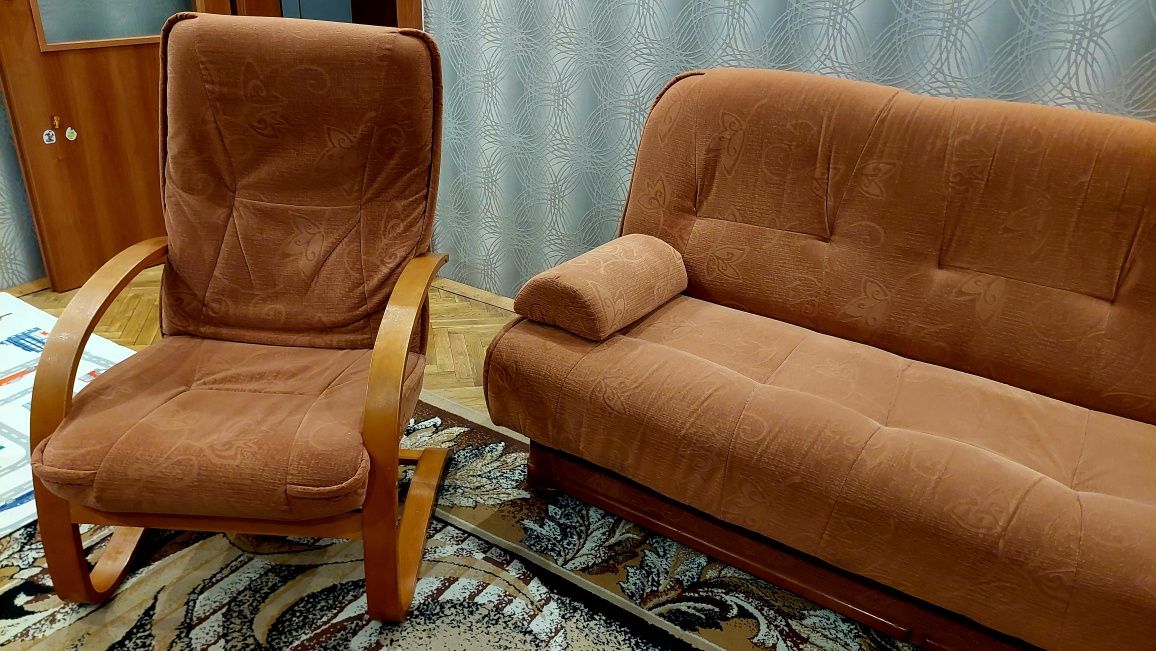 Холова гарнитура / диван