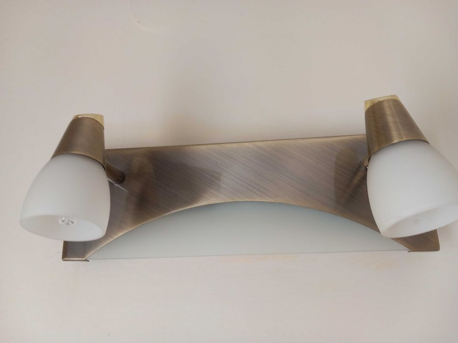 Стъклени спот лампи