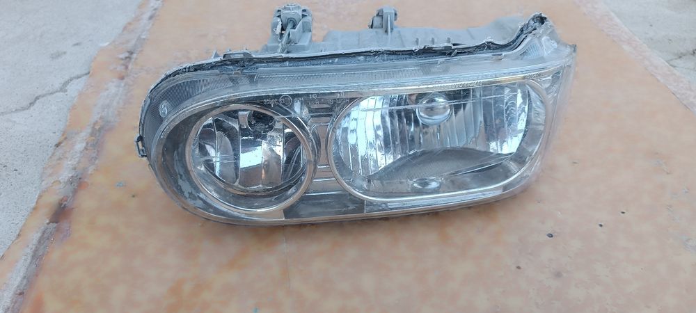 Дамас фара сотилади