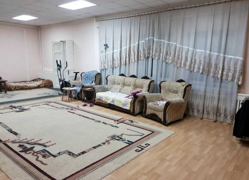 Продаётся Просторный одноэтажный дом европланировки в Миробадском райо