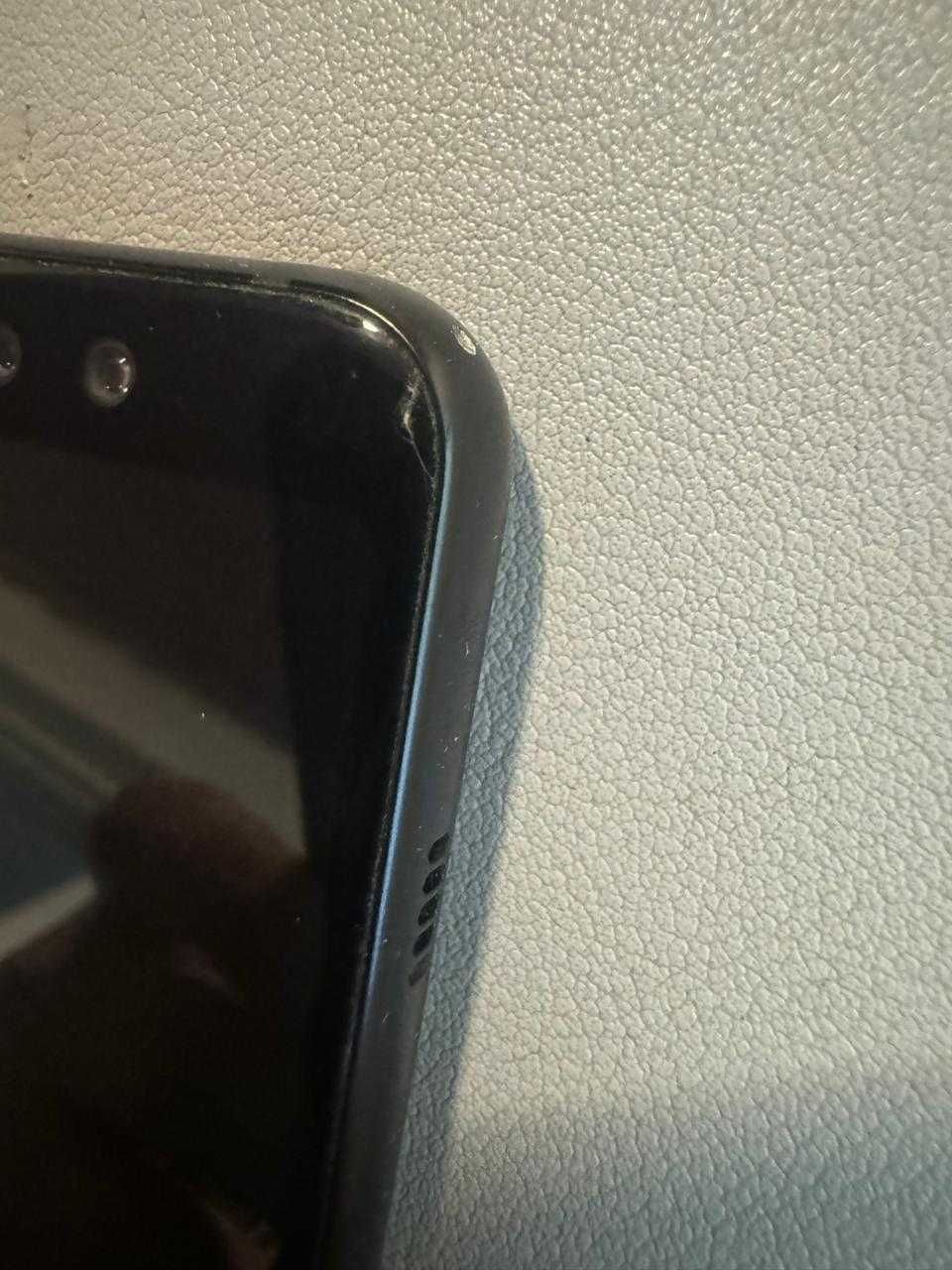 Samsung Galaxy A8+ в хорошем состоянии