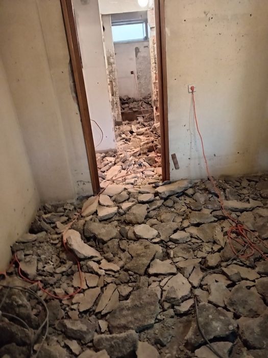 Demolam case,pregătim apartamente pentru finisaje