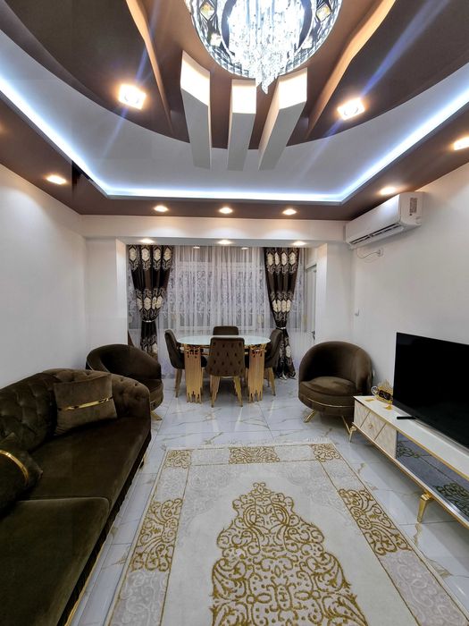 От сопственик обзаведен и оборудван апартамент с три оделни помещения