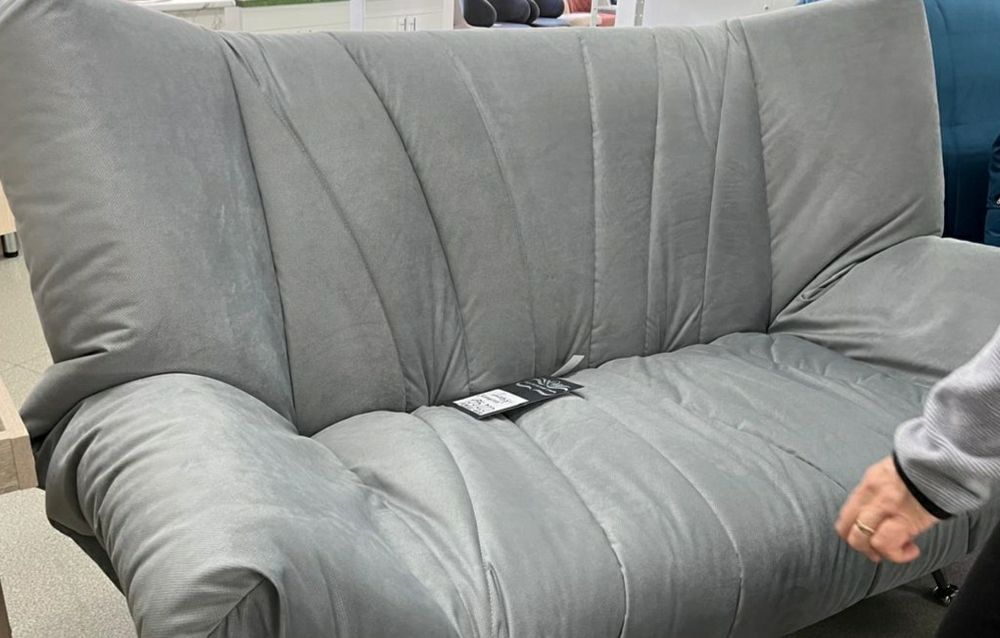 Продам диван в отличном состоянии