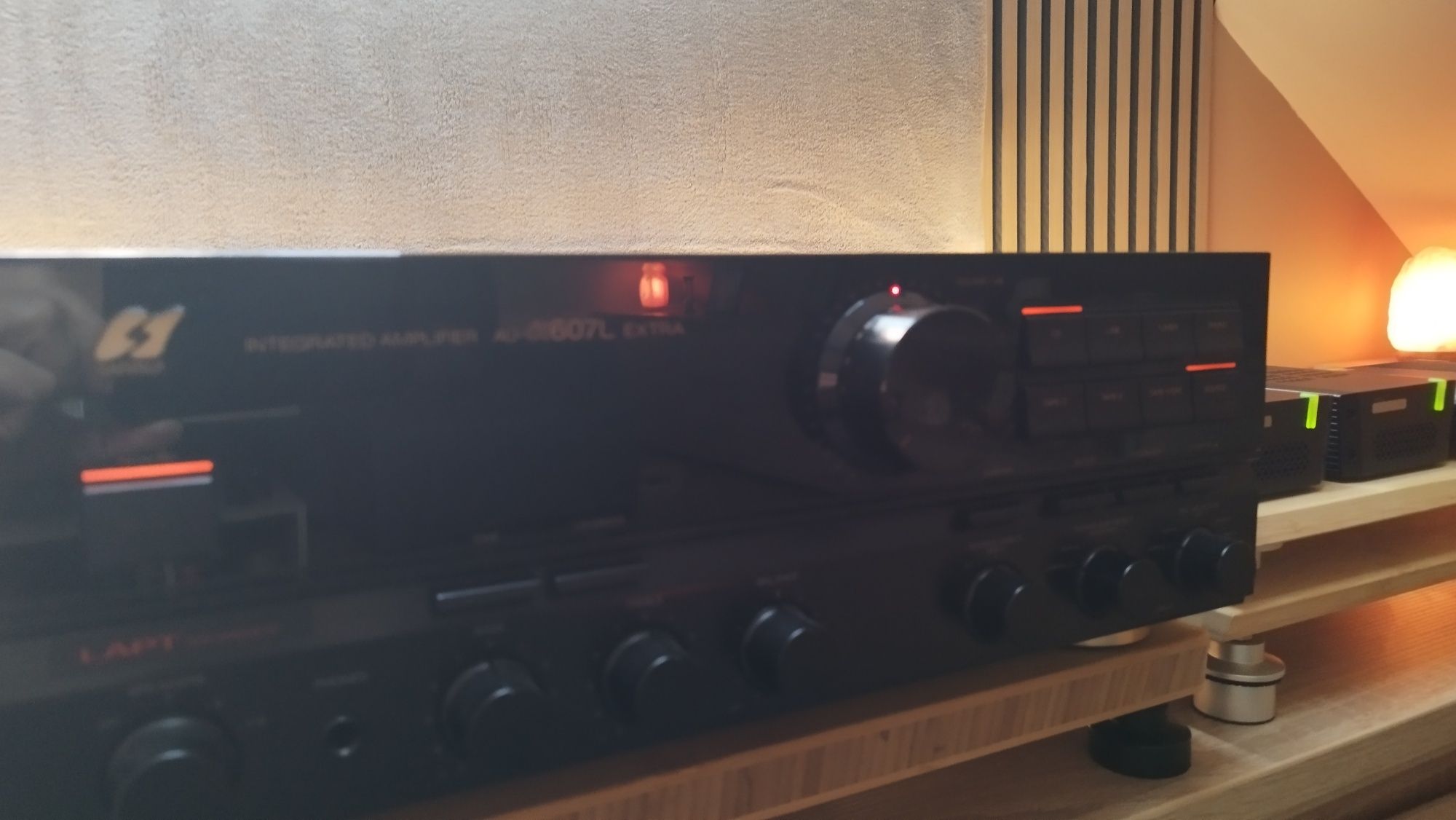 Продавам интегриран усилвател Sansui au alpha 607L Extra.