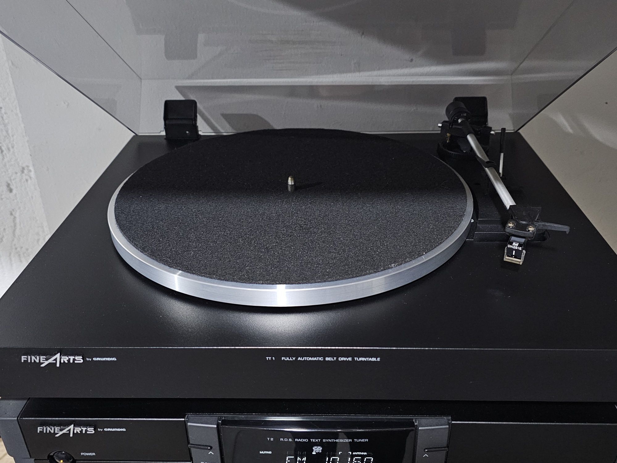 sistem audio FINEARTS, amplificator V1,tuner T2,deck CF-1