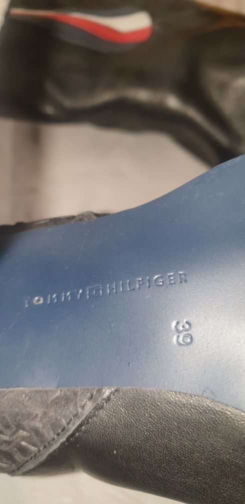 Botine cizme  piele naturala damă Tommy Hilfiger măsura 39