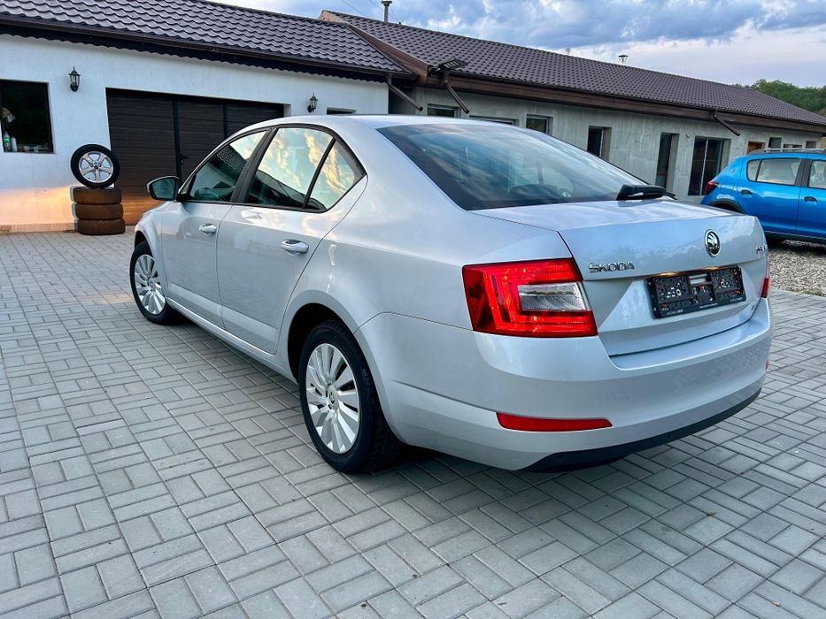 Skoda Oktavia Berlina 2014/1,2 benzina