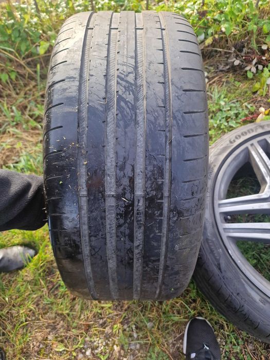 Гуми с джанти Mercedes AMG 265/40R21