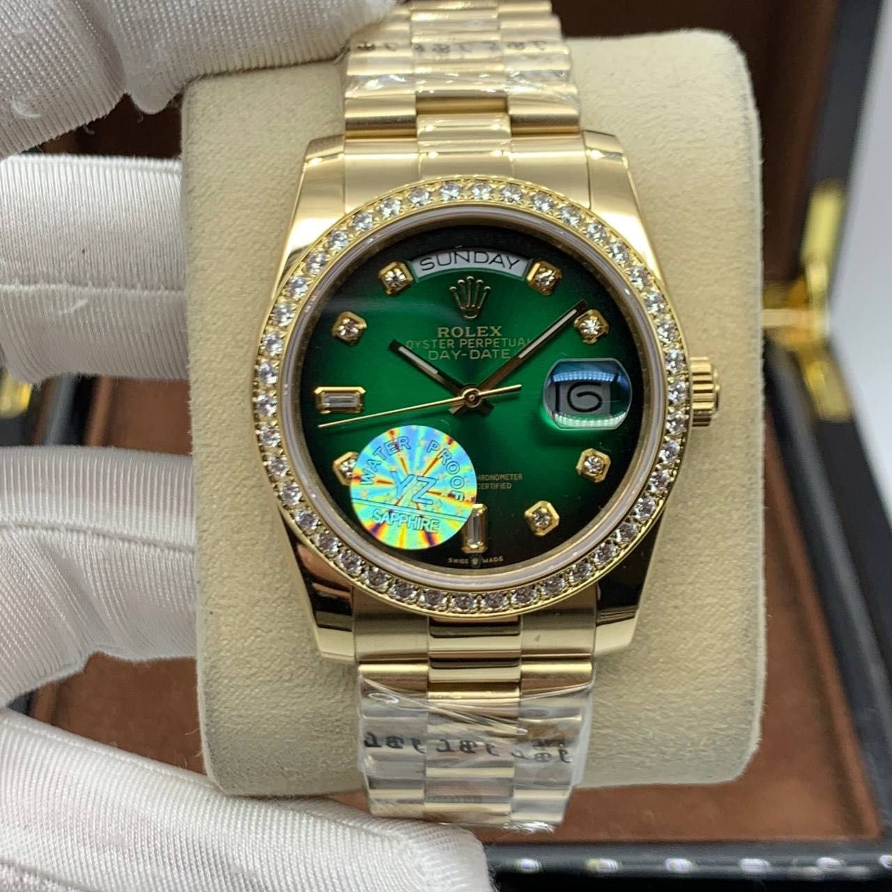 Rolex Day-Date Gold & Green Diamond  Automatic 36mm