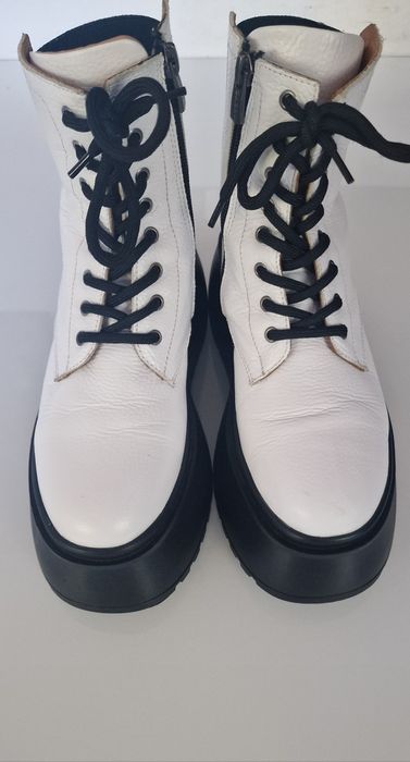 Ghete de dama din piele