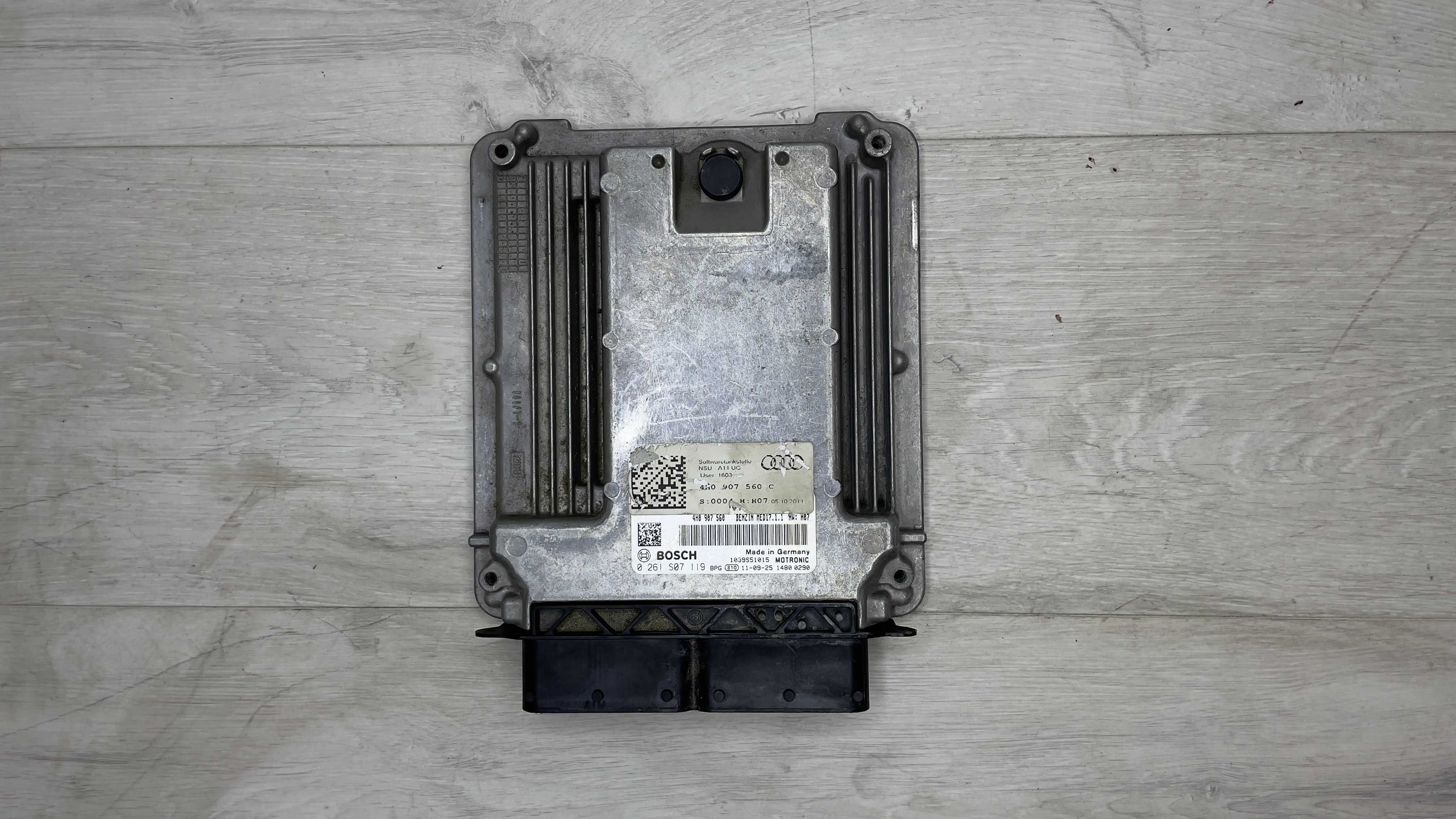 Компютър двигател AUDI A8 4H0907560C