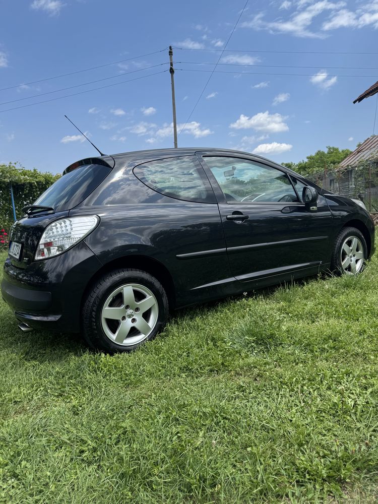 Peugeot 207 coupe impecabila!