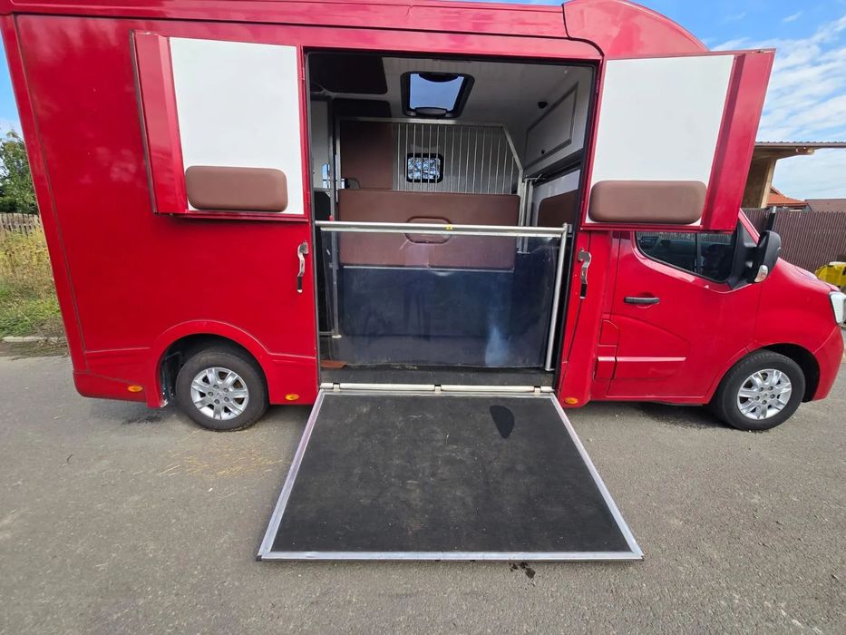 Renault Master transport cai Renault Master 2023 transport 2 cai in stare excelenta de functionare