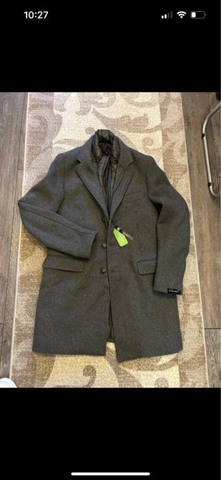 Palton ovs barbati cu vesta detasabila si nasturi calduros