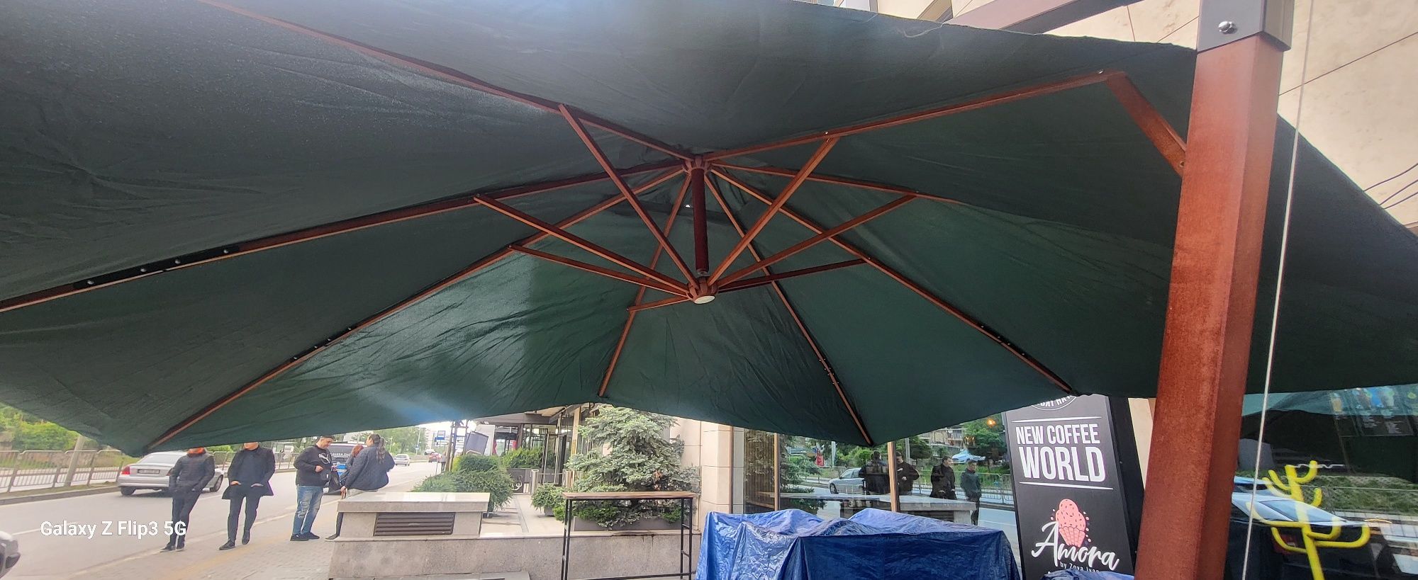 Градински чадър 400смх300см,нов