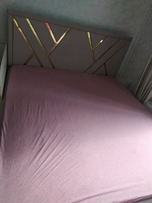 Кровать двухспальная