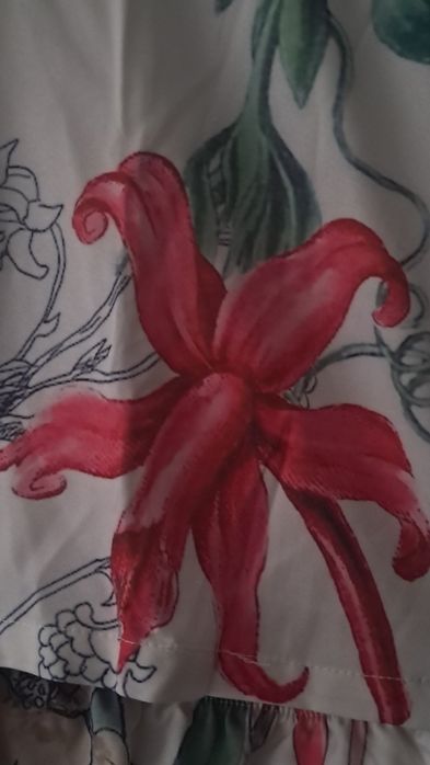 Costum pentru damă