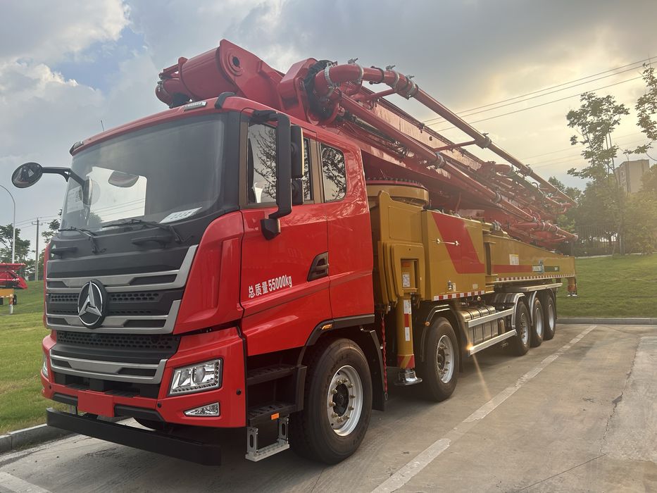 Услуги Автобетонасос , Слон, помпа от 37м до 65м