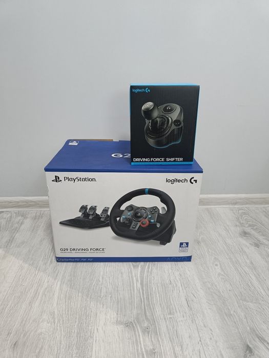 Комплект волан, педали и шифтър Logitech G29