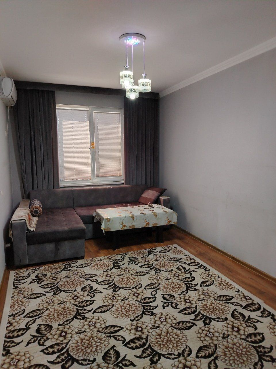 Choshtepada 1*2 qilingan sotiladi srochni 40000 ming