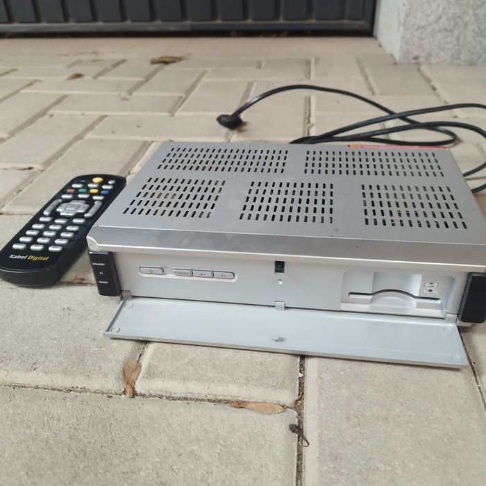 Телевизионни  техници