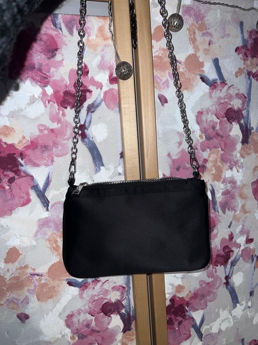 Черна чанта Bershka