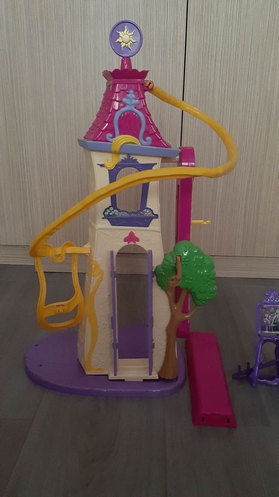 Castel Rapunzel  .