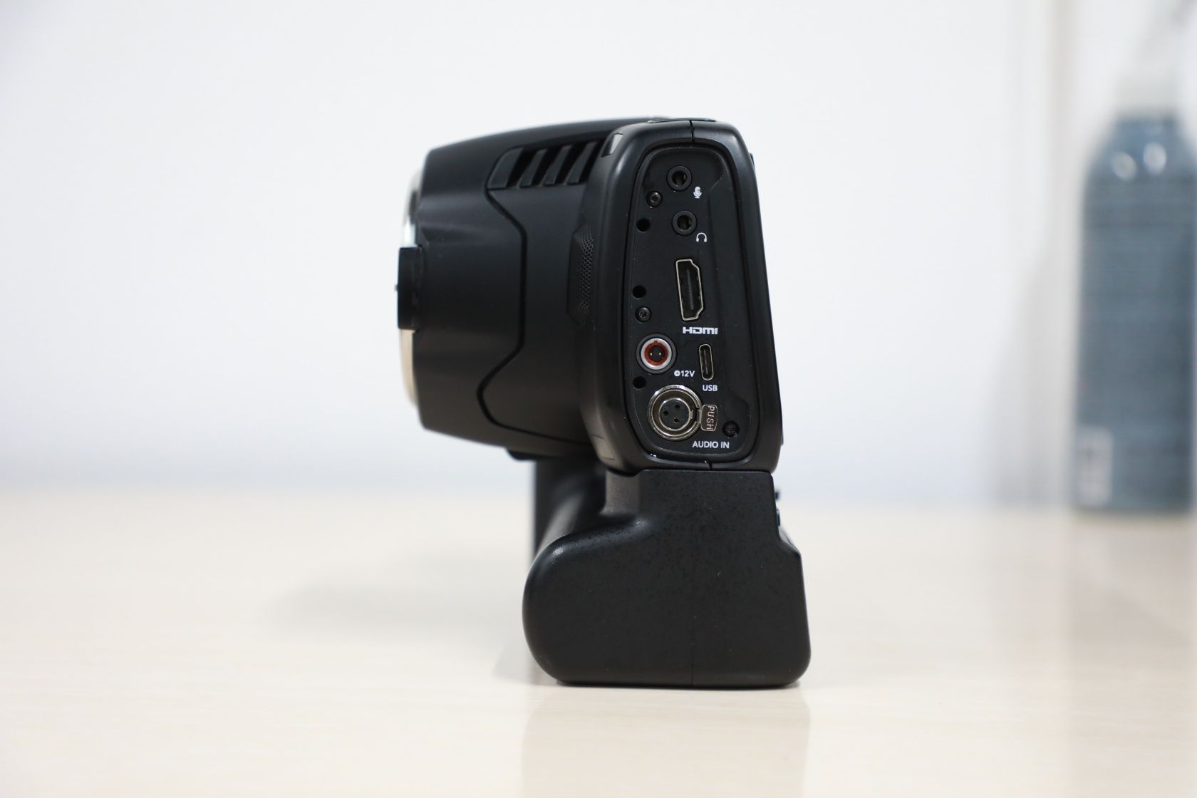 Blackmagic 6K + 2 ta obektiv