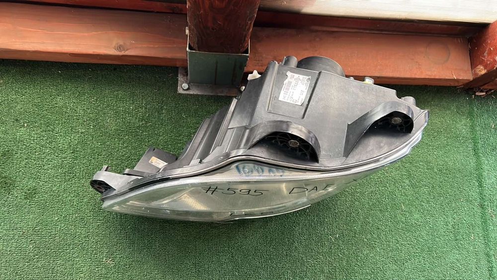 Фар ляв DAF XF euro6 LED - дневни.  след 2013 г . 1ED 1939777. #595S