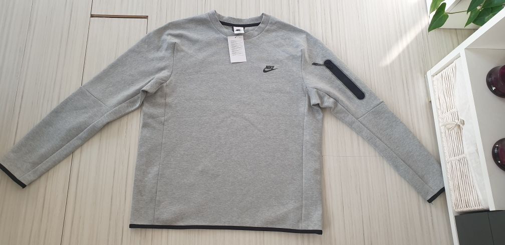 Nike Tech Mens Size L НОВО! ОРИГИНАЛ! Мъжка Блуза Суичър!