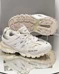 Balenciaga track