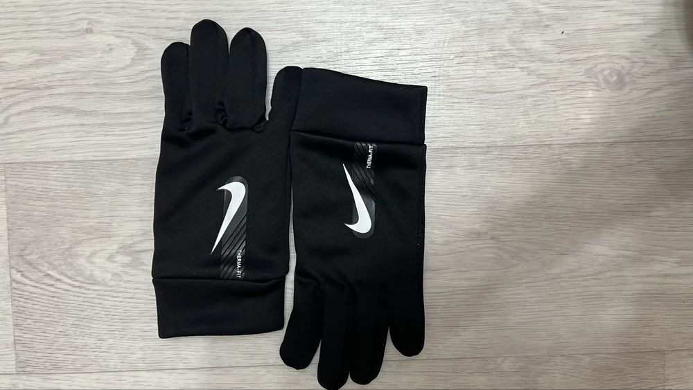 Nike Therma-Fit перчатки