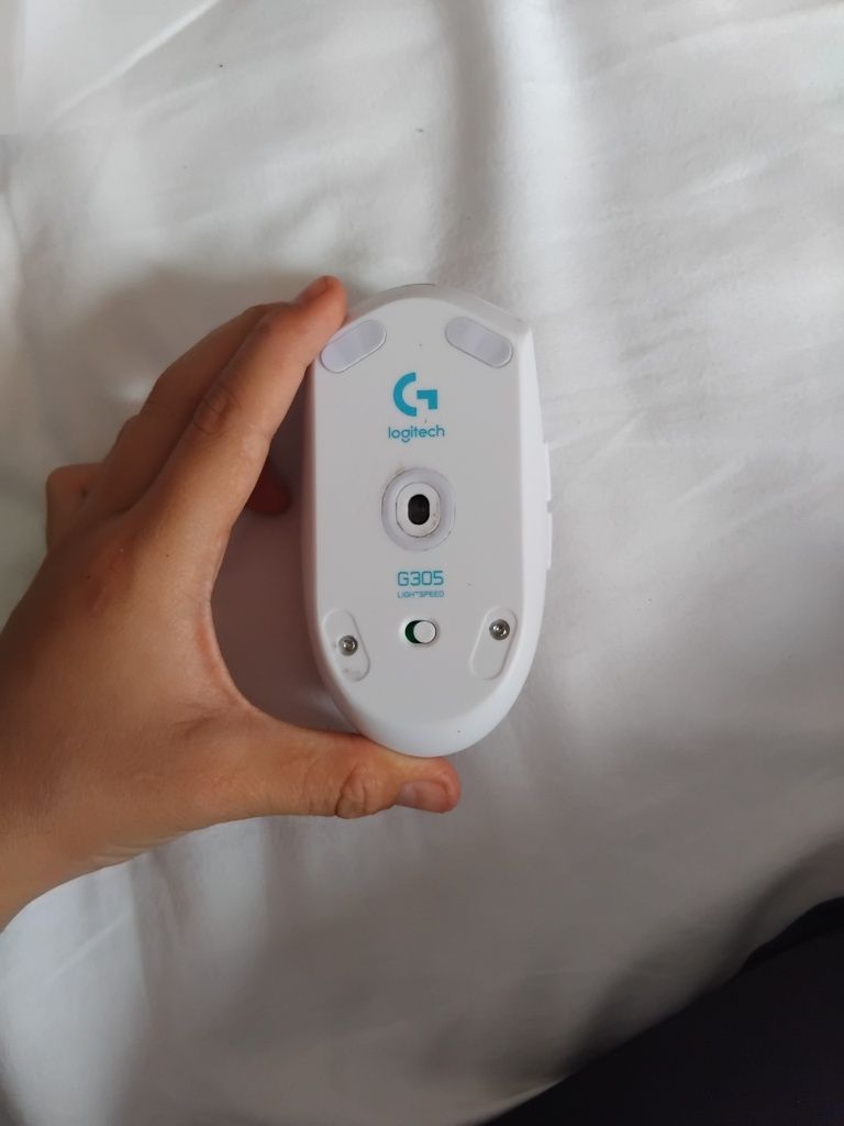 Продавам мишка Logitech G305 Lightspeed wireless