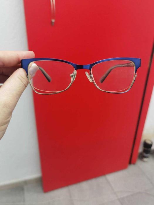 Диоптрични рамки за очила 
Guess GU2467