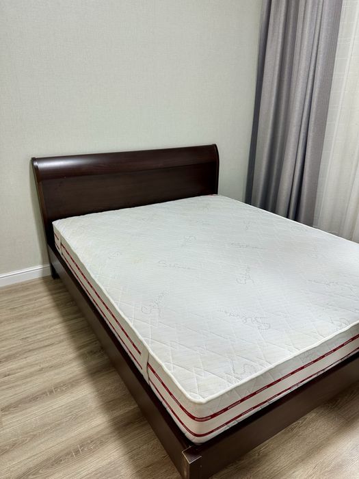 Кровать двуспальная