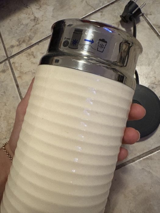 Aparat pentru spuma/crema de lapte