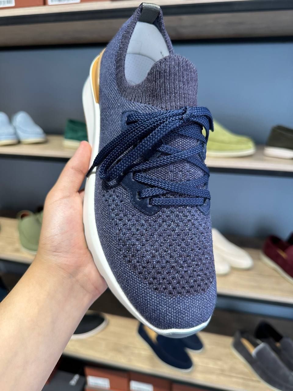 Loro Piana, Hermes,BC