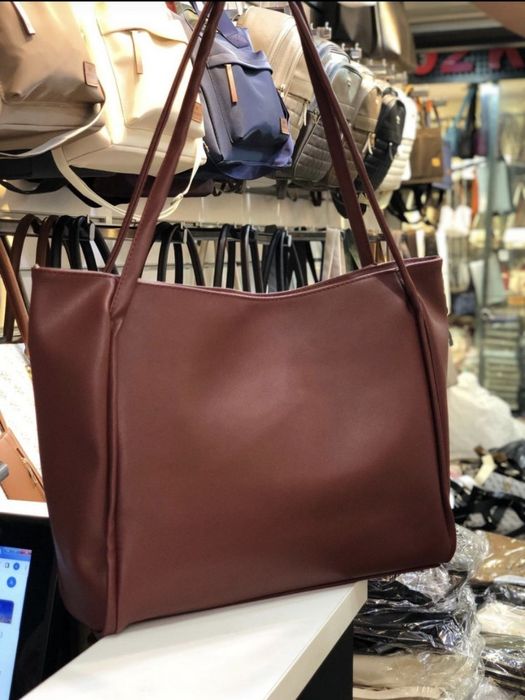 Класическа дамска чанта