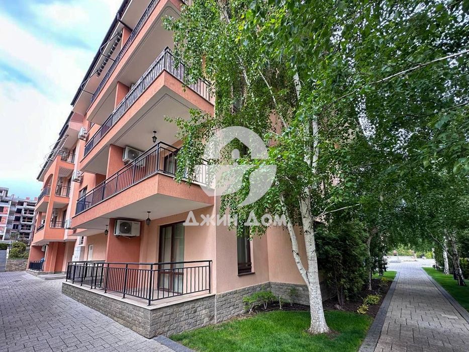 Продава се Двустаен апартамент в Свети Влас - 64 кв.м за 1594 €/кв.м - Снимка #8